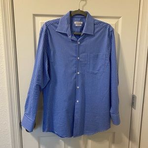 Haggar Slim Fit Gingham Style Button Down.